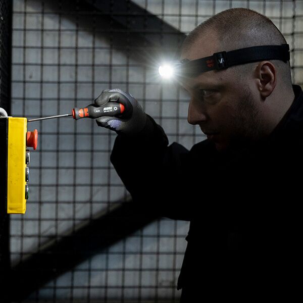 Wurth LED Aku lampa za glavu sa senzorom 5W+1W (5827809638) - Image 2