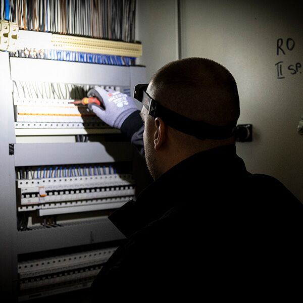 Wurth LED Aku lampa za glavu sa senzorom 5W+1W (5827809638) - Image 3