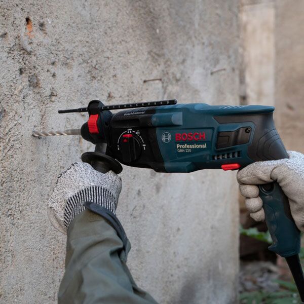 Bosch GBH 220, 720W elektro-pneumatski čekić (06112A6020) - Image 2