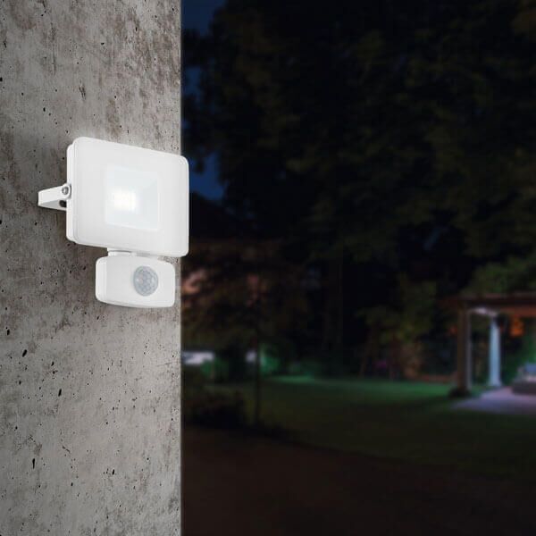 Spoljni reflektor Faedo sa senzorom