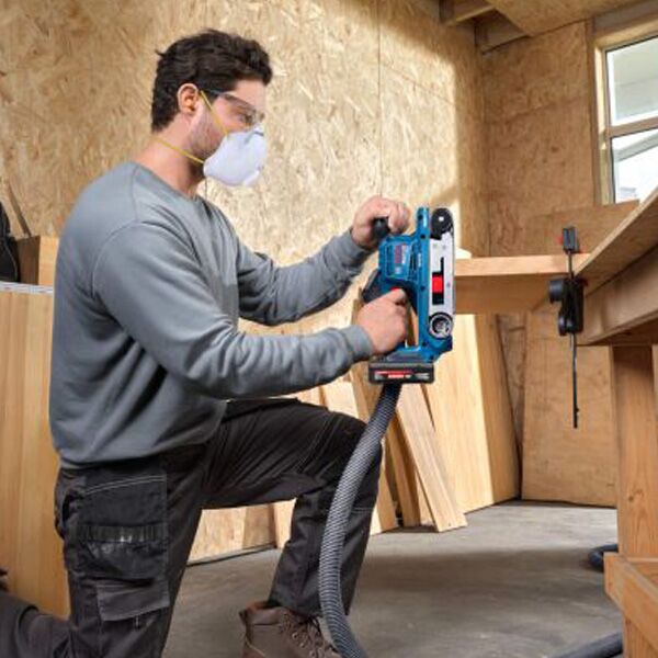 Bosch Aku tračna brusilica GBS 18V-75 Solo (06012C2000) - Image 4