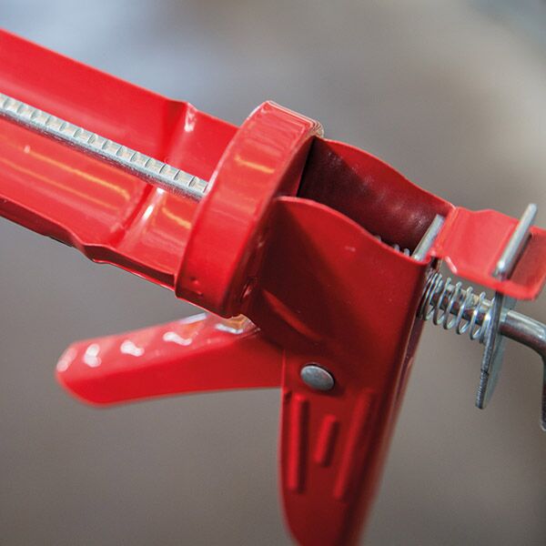 Pištolj za silikon nazubljeni PSN - Image 3