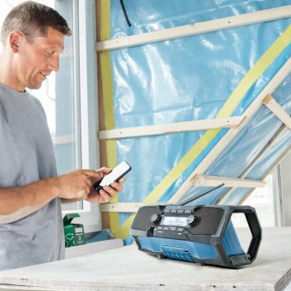 Bosch Power Box Aku Radio GPB 18V-2 SC Solo (06014A3100) - Image 3