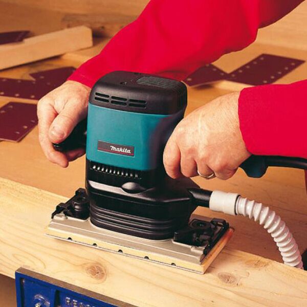 Makita Vibraciona brusilica (9046) - Image 2